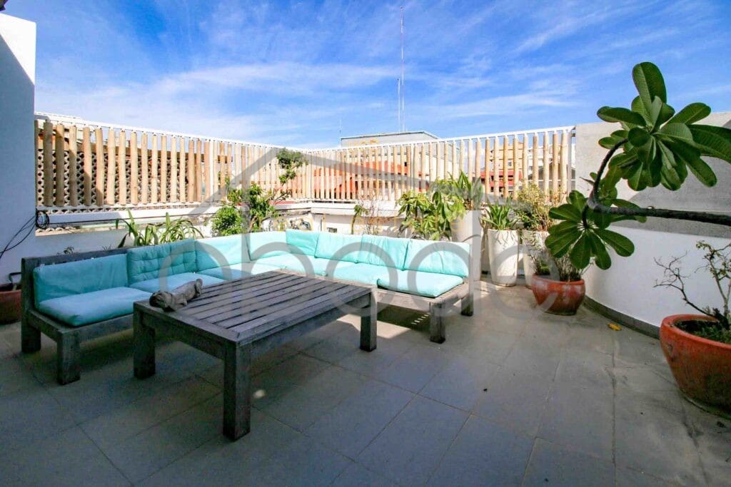 3 bedroom Riverside apartment for rent Daun Penh