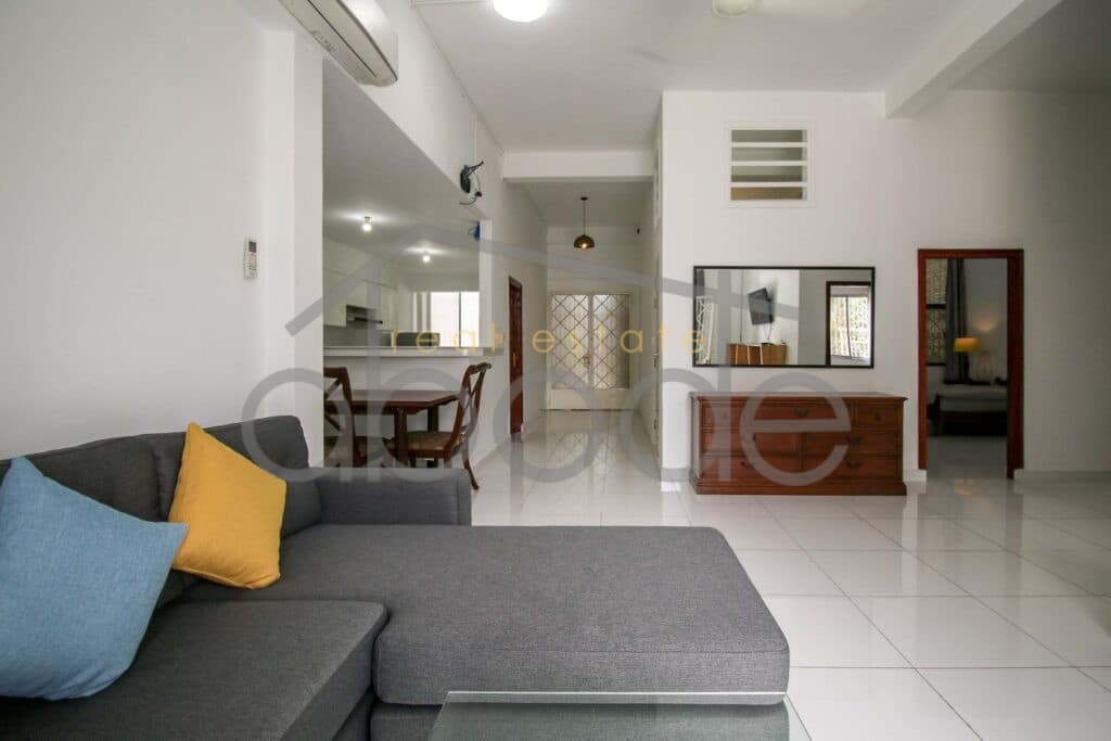 3 bedroom apartment for rent Daun Penh Wat Phnom