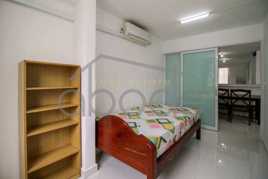 3 bedroom apartment for rent Daun Penh Wat Phnom