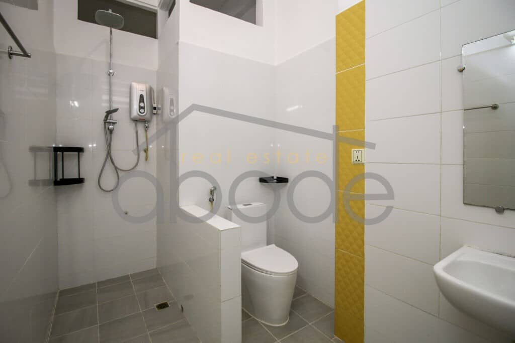 3 bedroom apartment for rent Daun Penh Wat Phnom