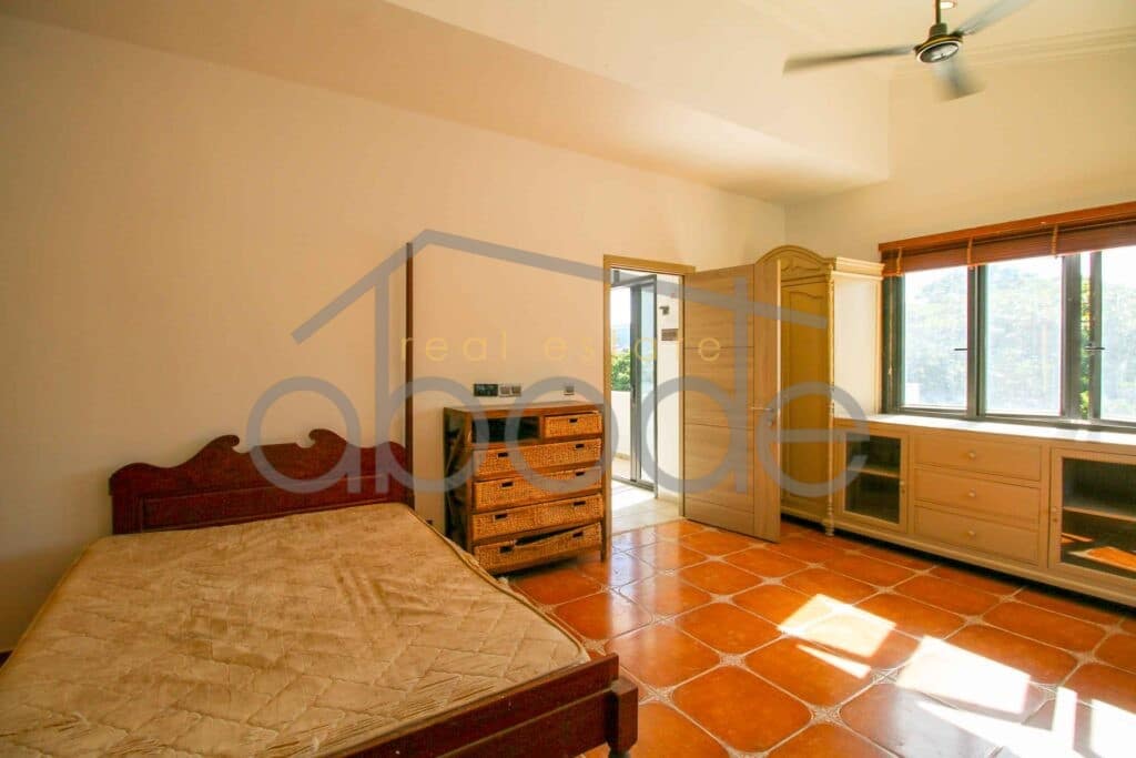 3 bedroom modern apartment for rent Daun Penh BKK 1