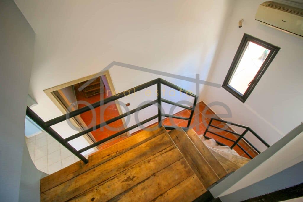 3 bedroom modern apartment for rent Daun Penh BKK 1