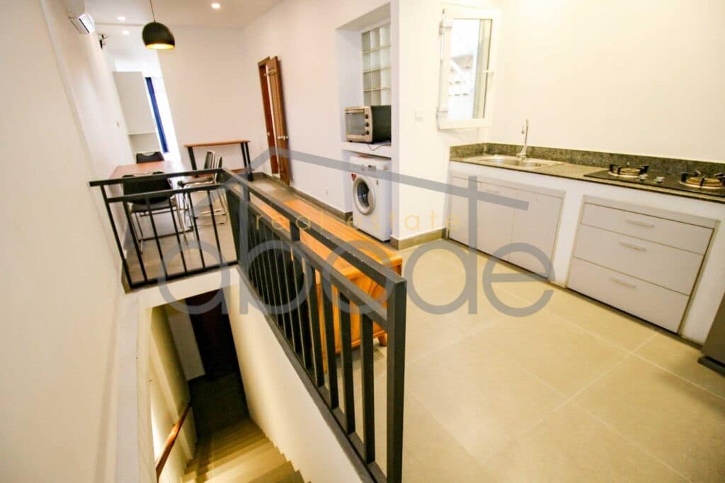 Large studio apartment for rent Daun Penh