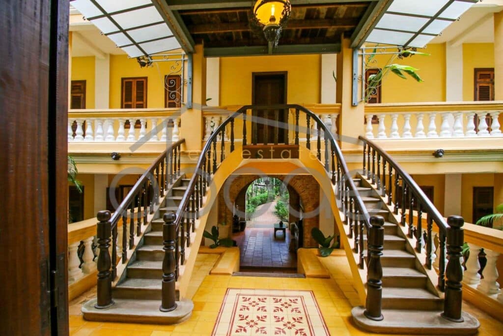 Luxury colonial hotel for sale Chhlong Kratie Province