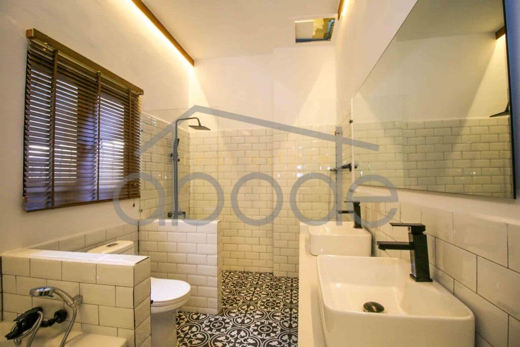 Renovated Modern Colonial style 4 bedroom apartment for rent Daun Penh