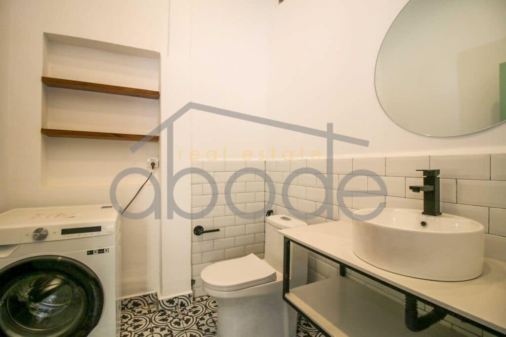 Renovated Modern Colonial style 4 bedroom apartment for rent Daun Penh