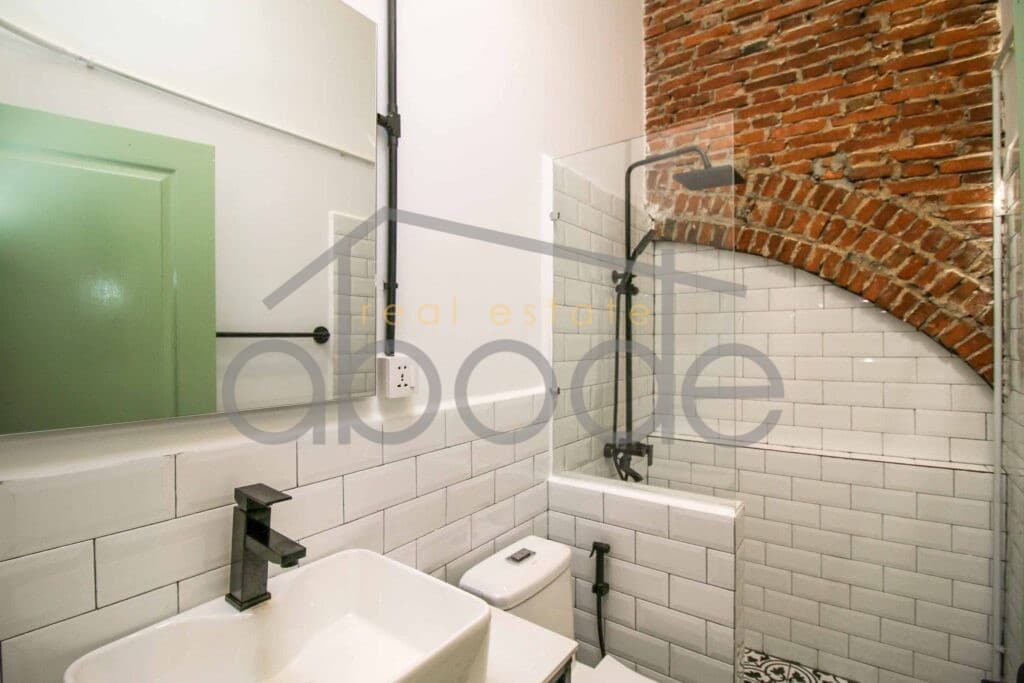 Renovated Modern Colonial style 4 bedroom apartment for rent Daun Penh