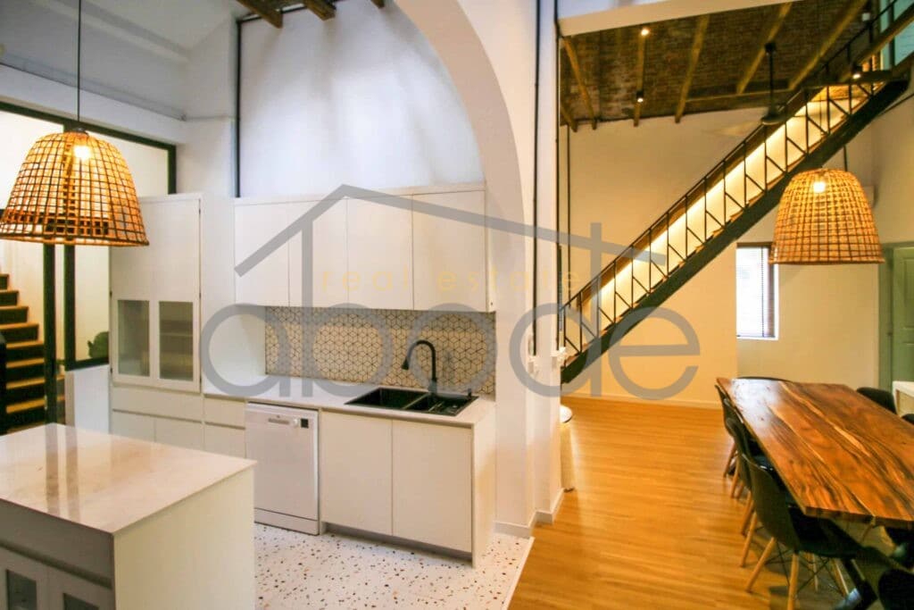 Renovated Modern Colonial style 4 bedroom apartment for rent Daun Penh