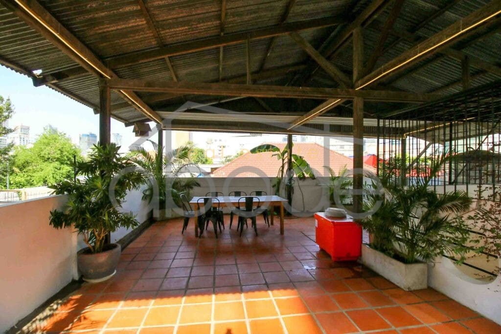Renovated Modern Colonial style 4 bedroom apartment for rent Daun Penh