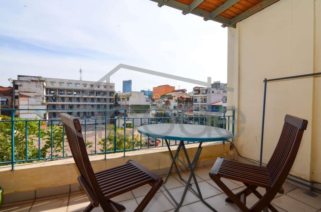 1 bedroom duplex apartment for sale Daun Penh