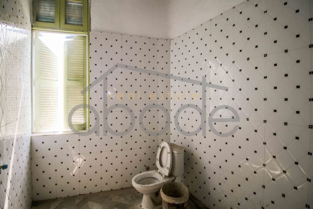 1st floor colonial space for rent Wat Phnom Daun Penh