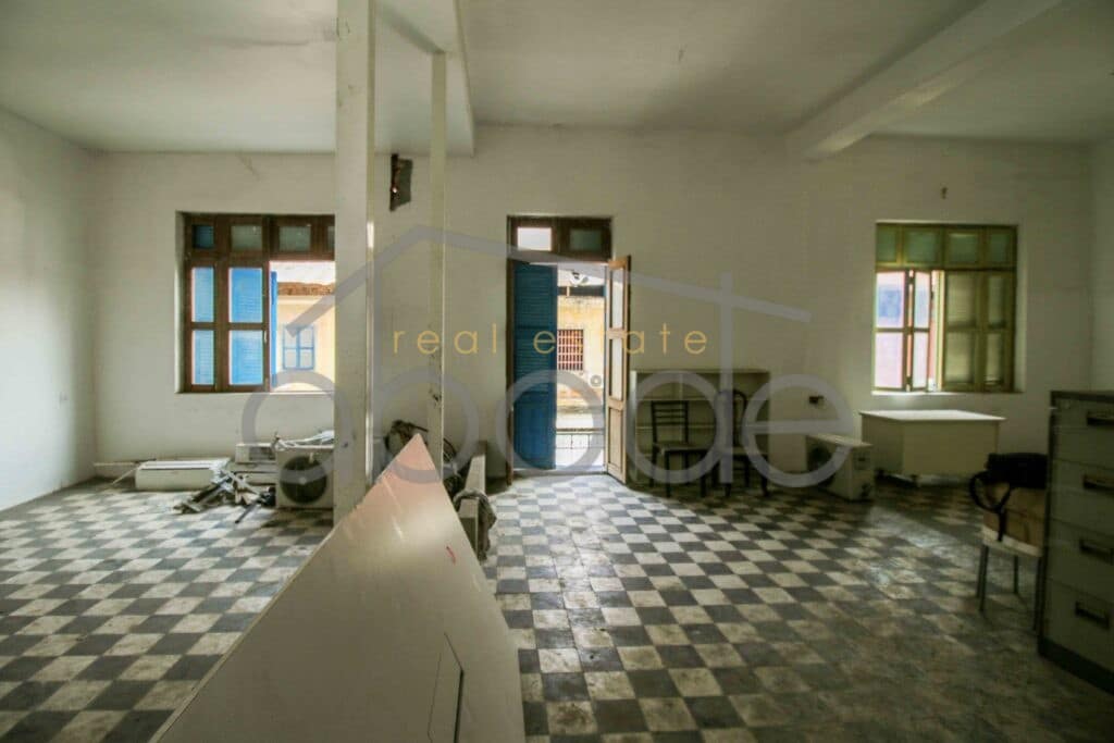 1st floor colonial space for rent Wat Phnom Daun Penh