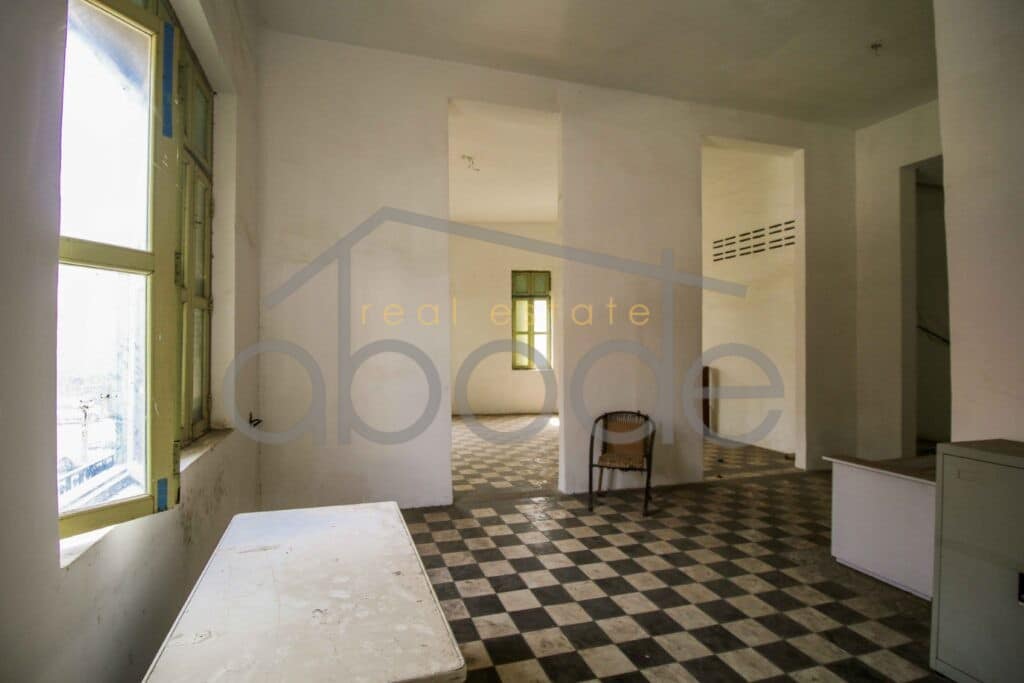 1st floor colonial space for rent Wat Phnom Daun Penh