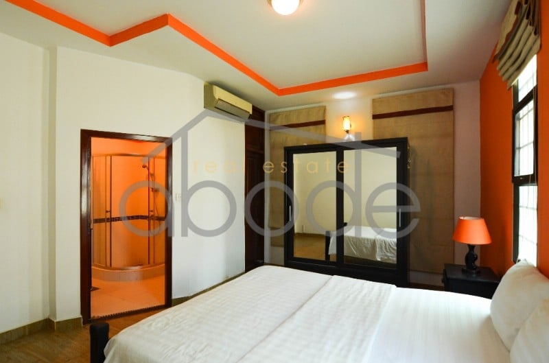 2 bedroom apartment Wat Phnom for rent