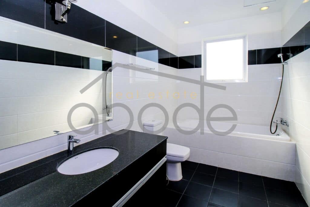 2 bedroom apartment for rent Russian Market
