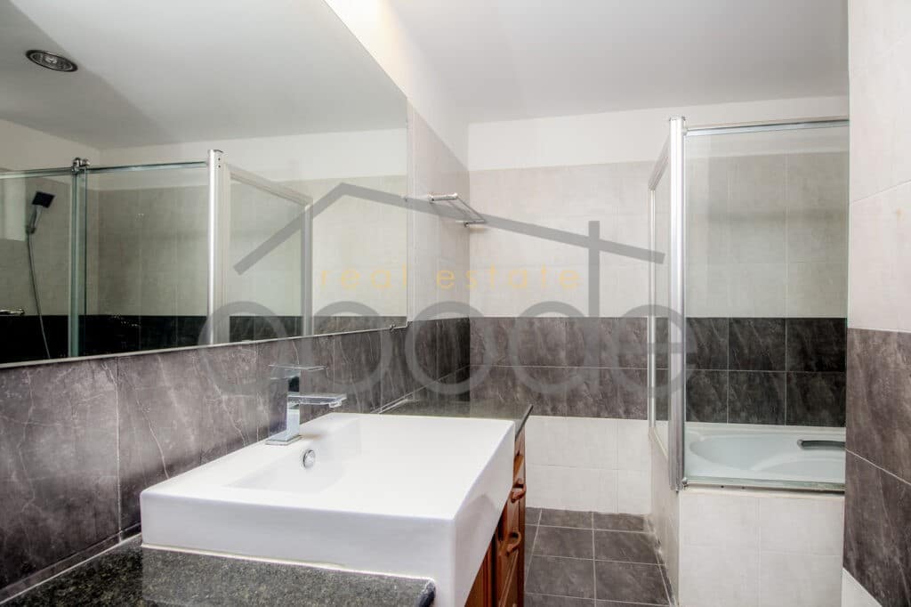 2 bedroom apartment for rent Russian Market