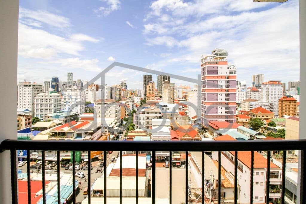 2 bedroom apartment for rent Russian Market