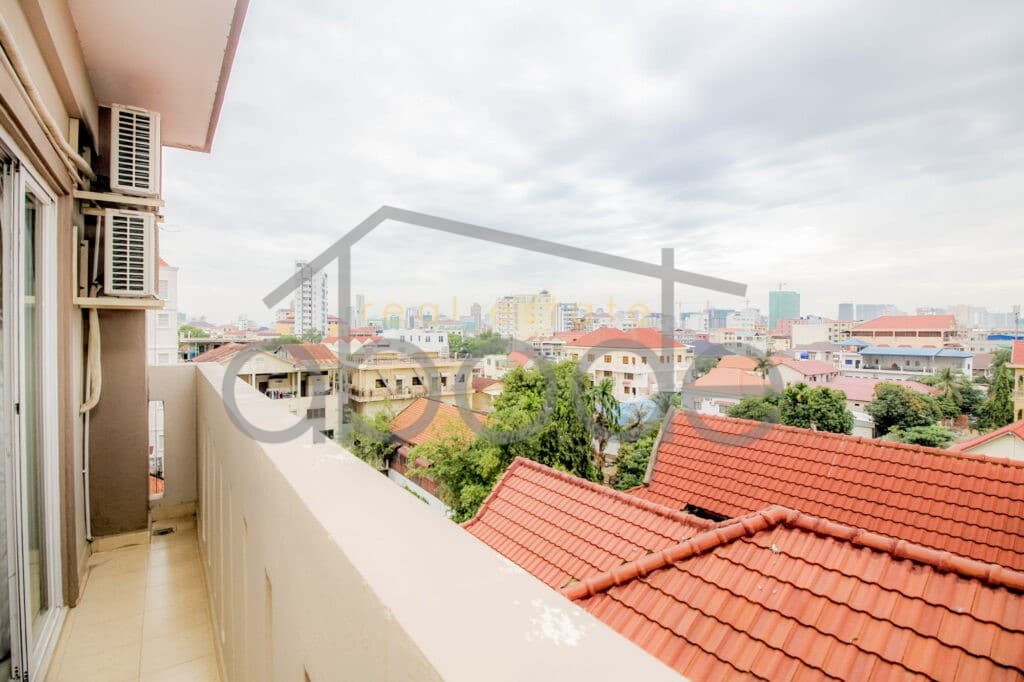 2 bedroom apartment for rent Russian Market