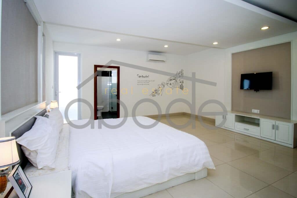 2 bedroom apartment for rent Russian Market