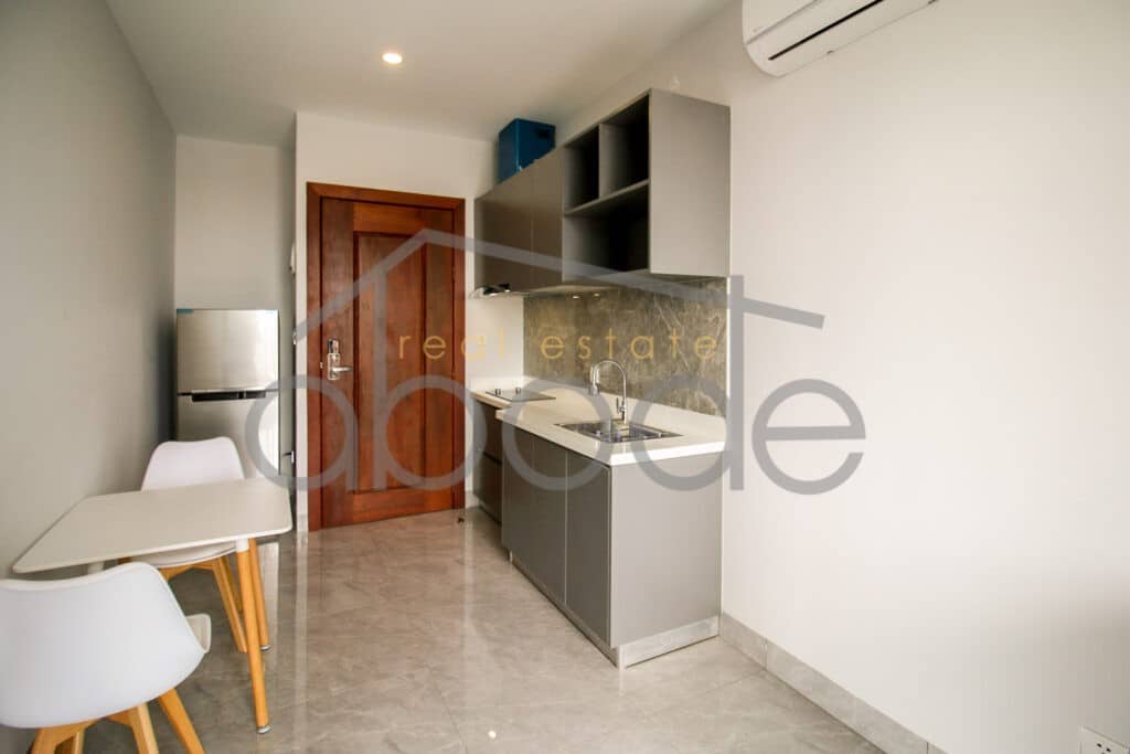 2 bedroom apartment for rent Russian Market