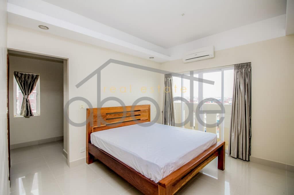2 bedroom apartment for rent Russian Market