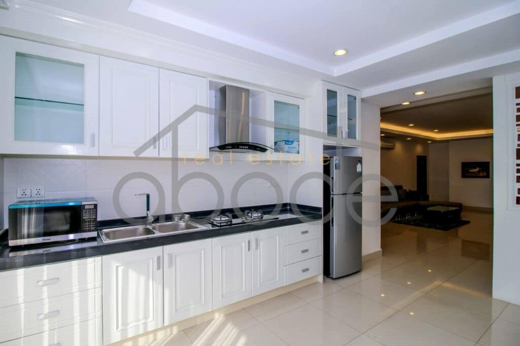 2 bedroom apartment for rent Russian Market