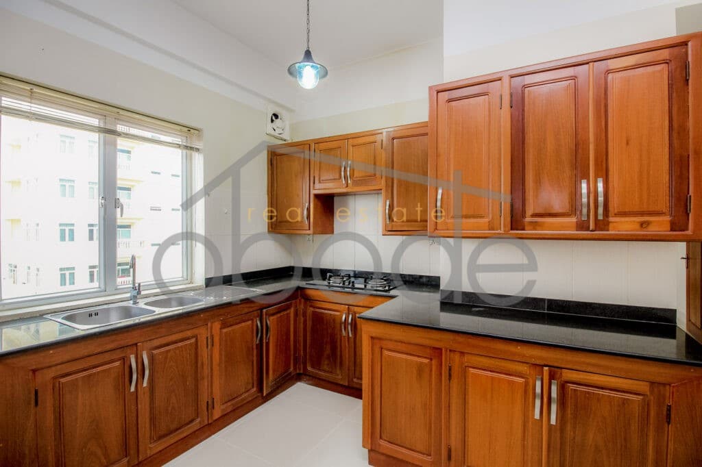 2 bedroom apartment for rent Russian Market