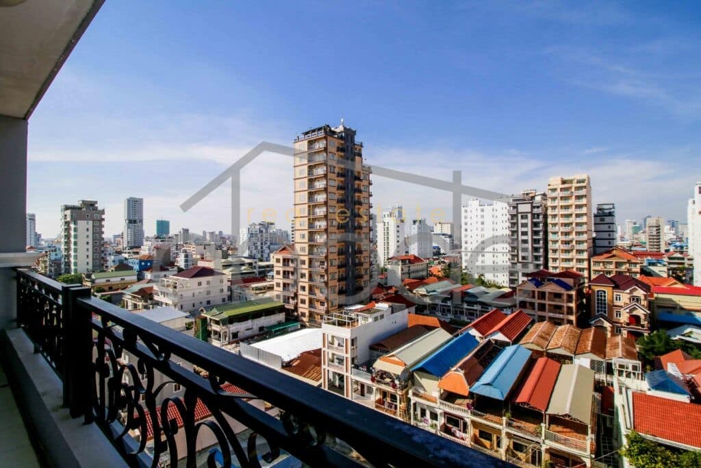 2 bedroom apartment for rent Russian Market