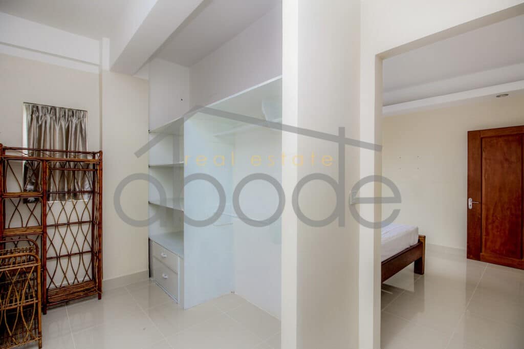2 bedroom apartment for rent Russian Market