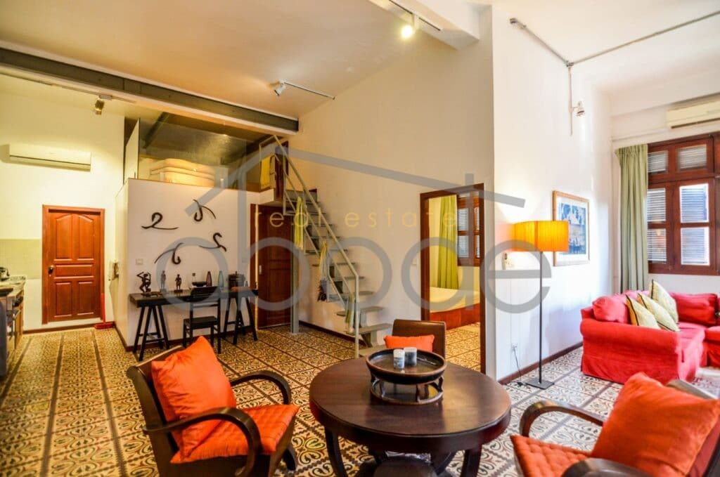 2 bedroom colonial apartment for rent Wat Phnom