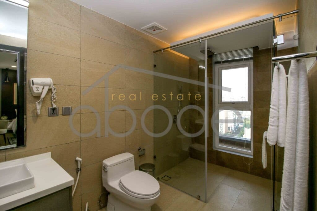 2 bedroom luxury serviced apartment for rent BKK 2