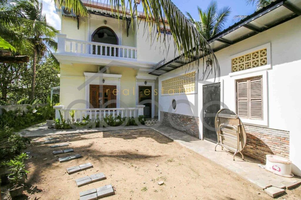 3 bedroom villa for rent Prek Aeng