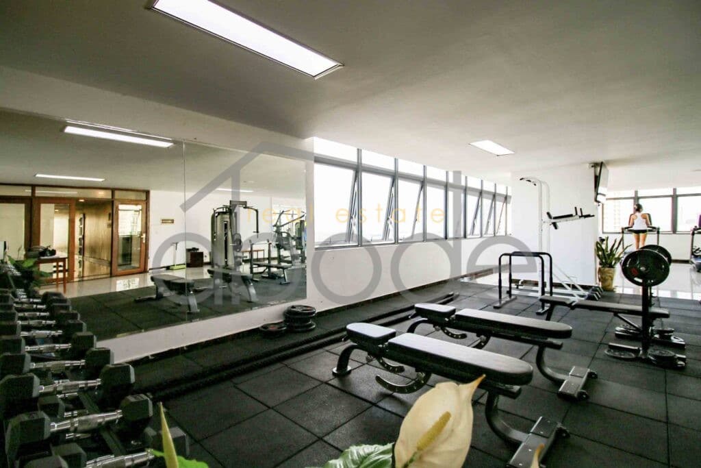 4 bedroom penthouse apartment for rent Chroy Changvar