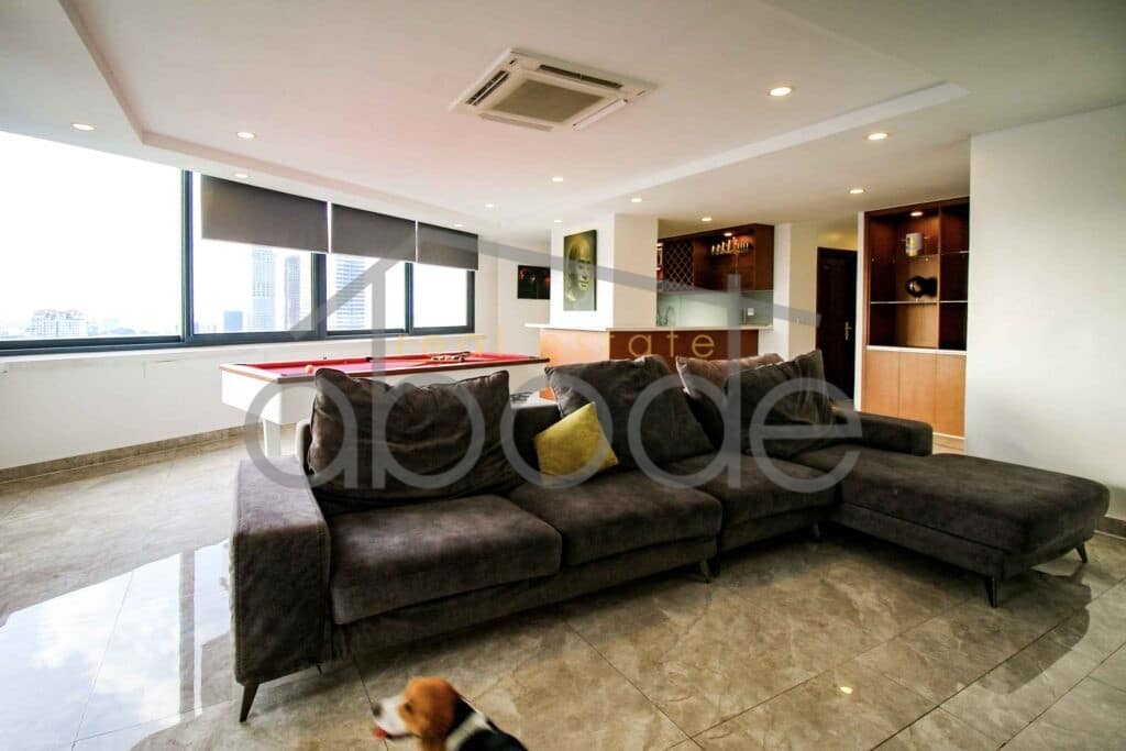 4 bedroom penthouse apartment for rent Chroy Changvar