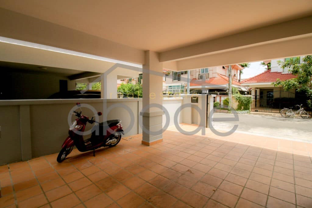 4 bedroom villa for rent Sen Sok