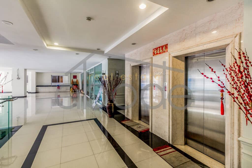 Apartment with gym Russian Market for rent