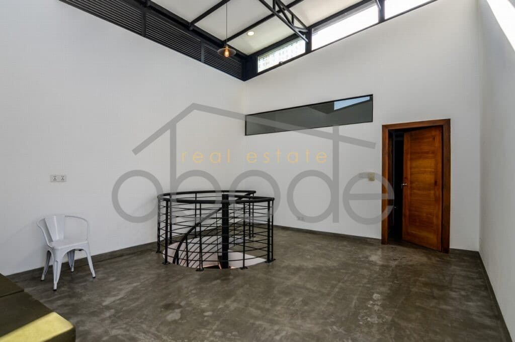 Architect designed duplex apartment Daun Penh for rent