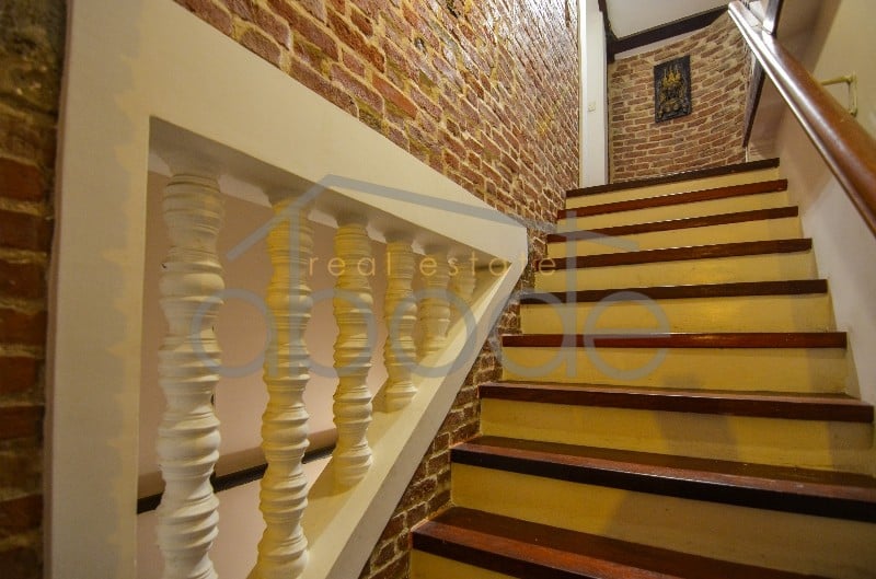 Chinese colonial house apartment for rent Riverside Daun Penh
