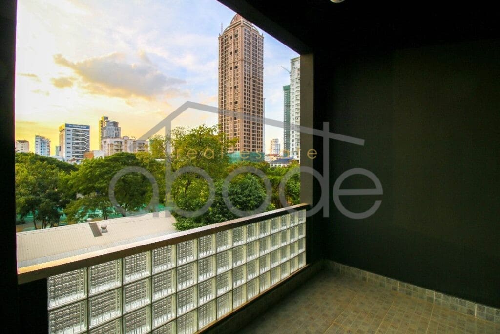 Luxury 2 bedroom apartment for rent BKK 1