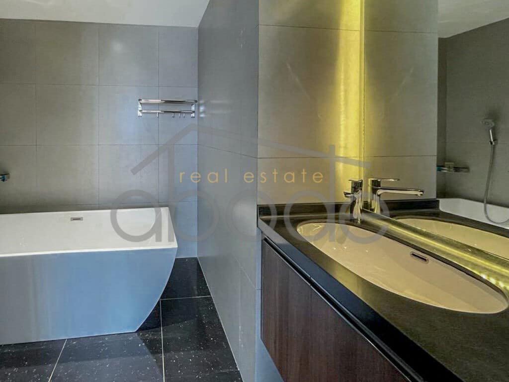 Luxury 3-bedroom apartment for rent Bassac Lane