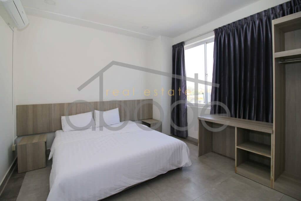 Penthouse apartment river views for rent Bassac Lane