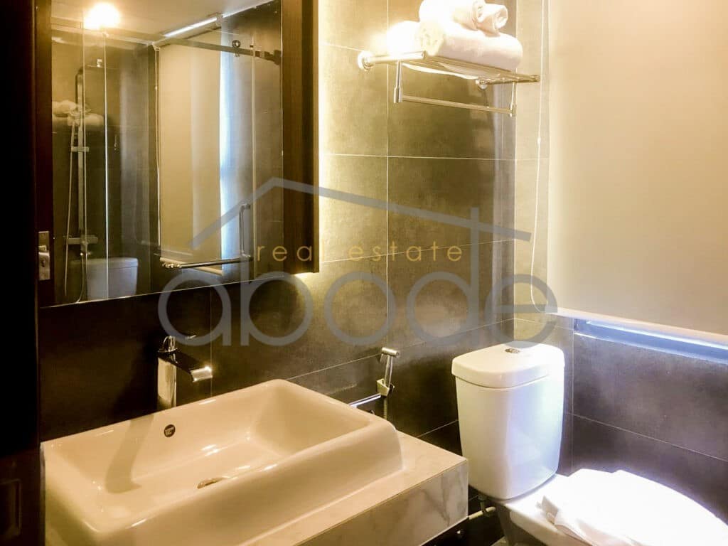 Studio apartment royal palace for rent