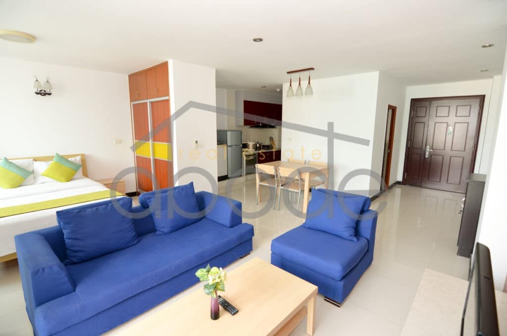 Large serviced studio apartment for rent Chroy Changvar