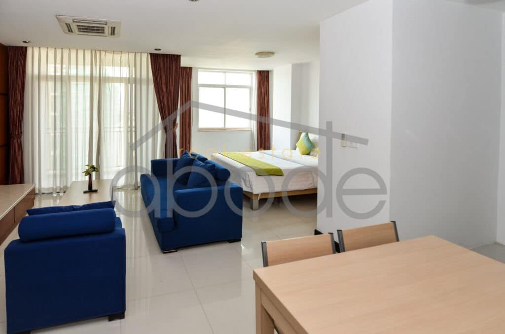 Large serviced studio apartment for rent Chroy Changvar