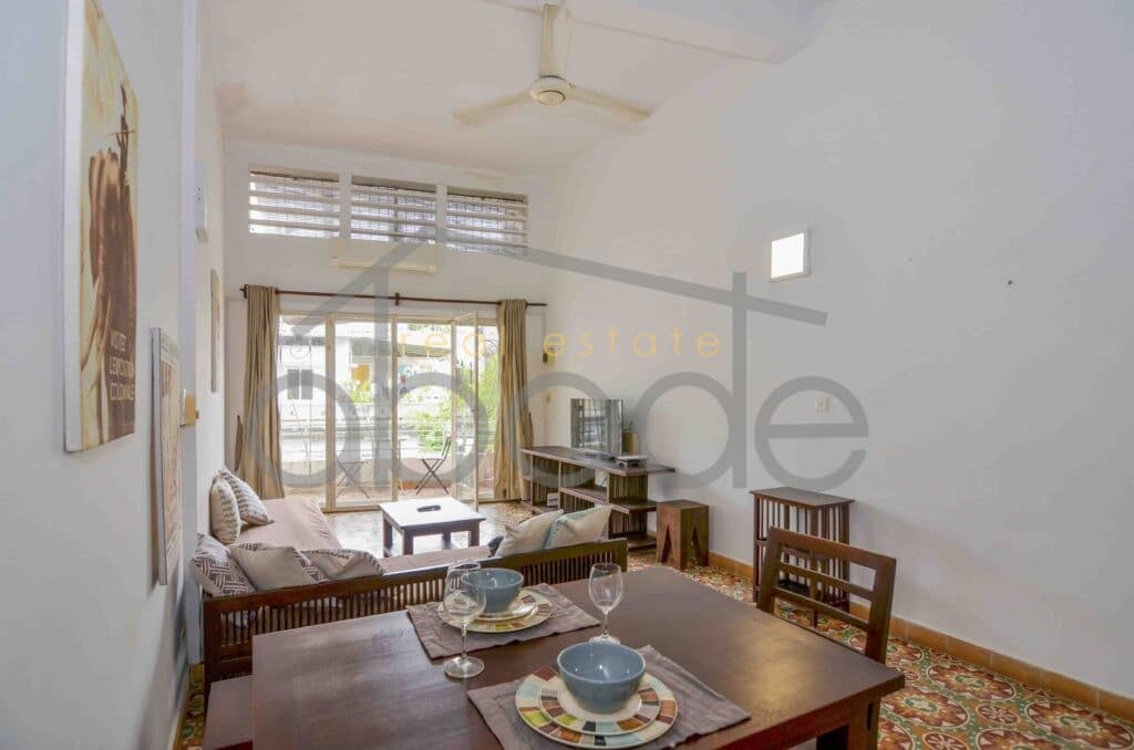1 bedroom colonial style apartment for sale Daun Penh