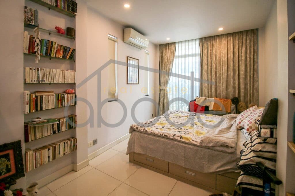 2 bedroom apartment for rent Bassac Lane Independence Monument