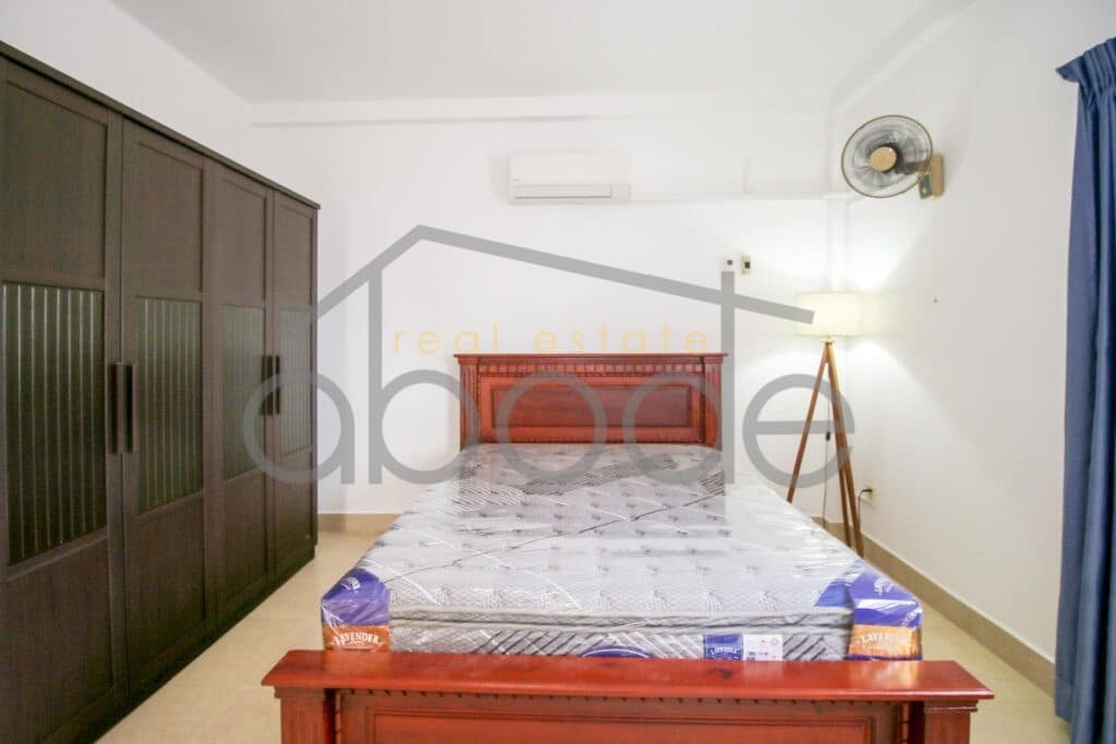 2 bedroom apartment for rent Daun Penh Wat Phnom