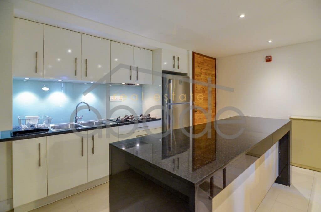 2 bedroom apartment for rent Residence 240 Royal Palace