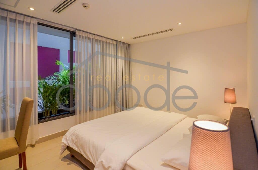2 bedroom apartment for rent Residence 240 Royal Palace