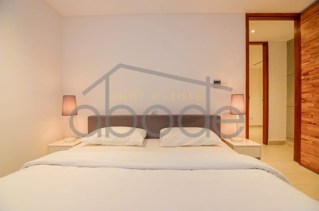 2 bedroom apartment for rent Residence 240 Royal Palace